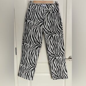 ZARA Zebra Print Cropped Jeans Size 4 Black & Ecru Raw Hem Straight Leg